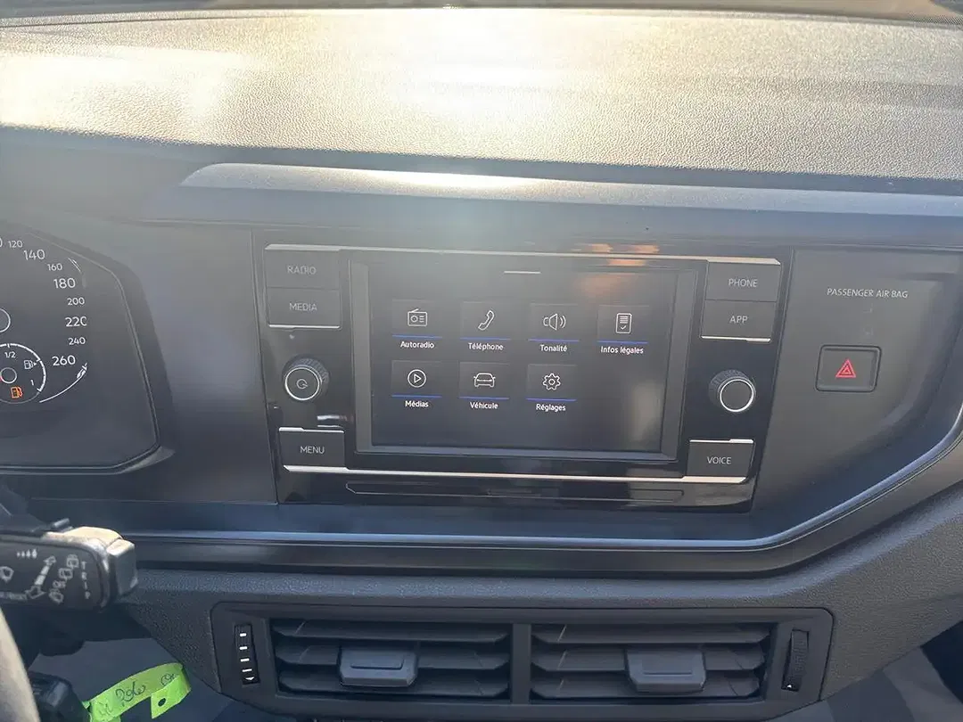 Volkswagen Polo - Thumbnail 9
