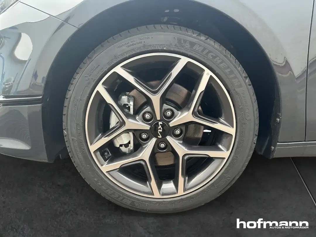 Kia Ceed / cee'd - Thumbnail 9