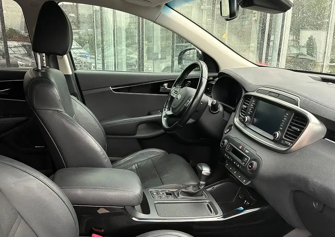 Kia Sorento - Thumbnail 10