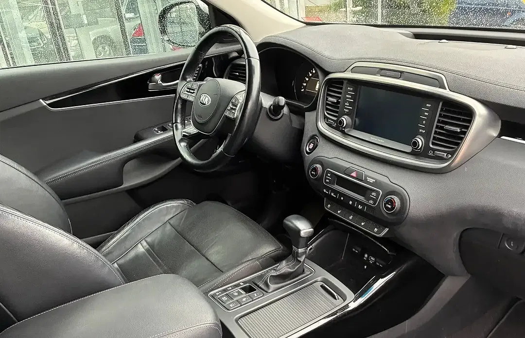 Kia Sorento - Thumbnail 11