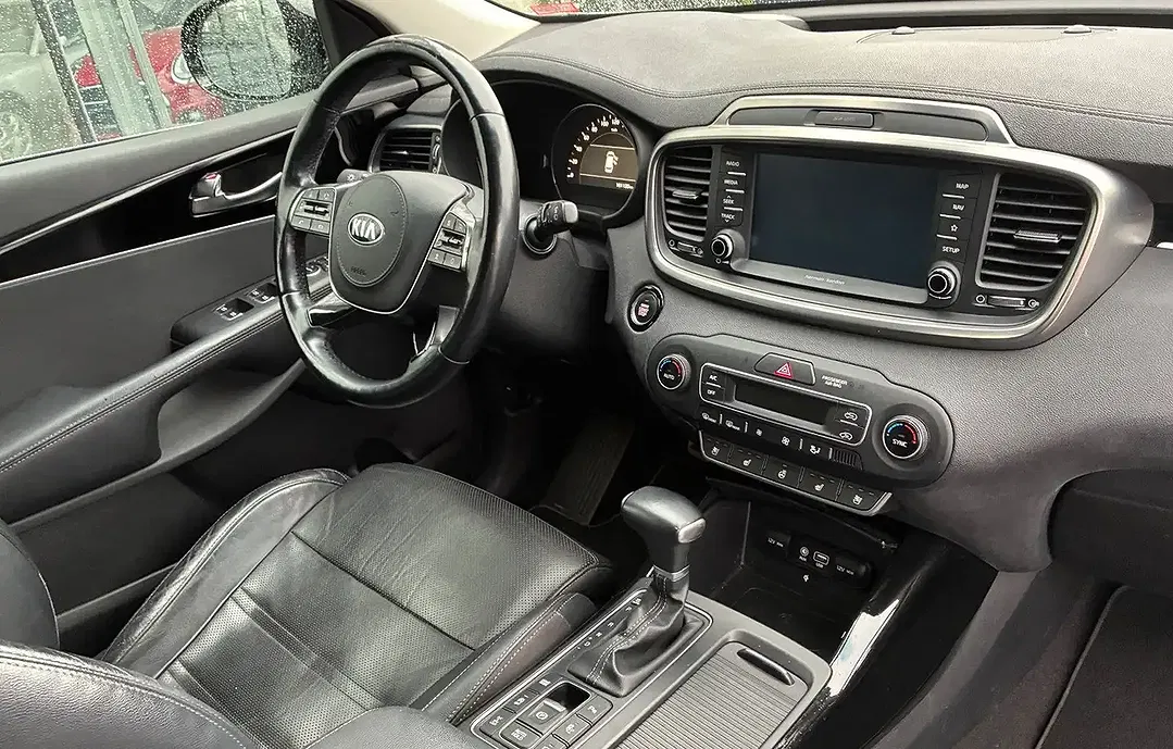 Kia Sorento - Thumbnail 12