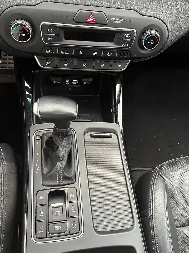 Kia Sorento - Thumbnail 17