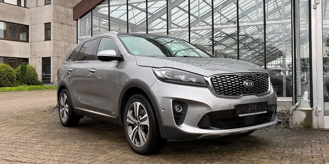 Kia Sorento - Thumbnail 2