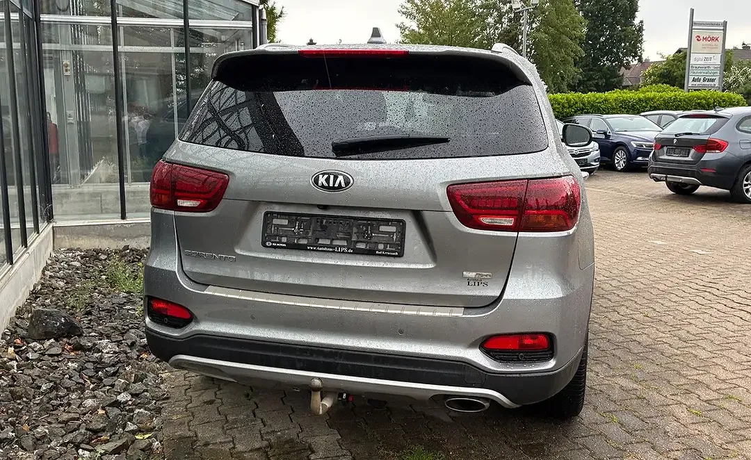 Kia Sorento - Thumbnail 25