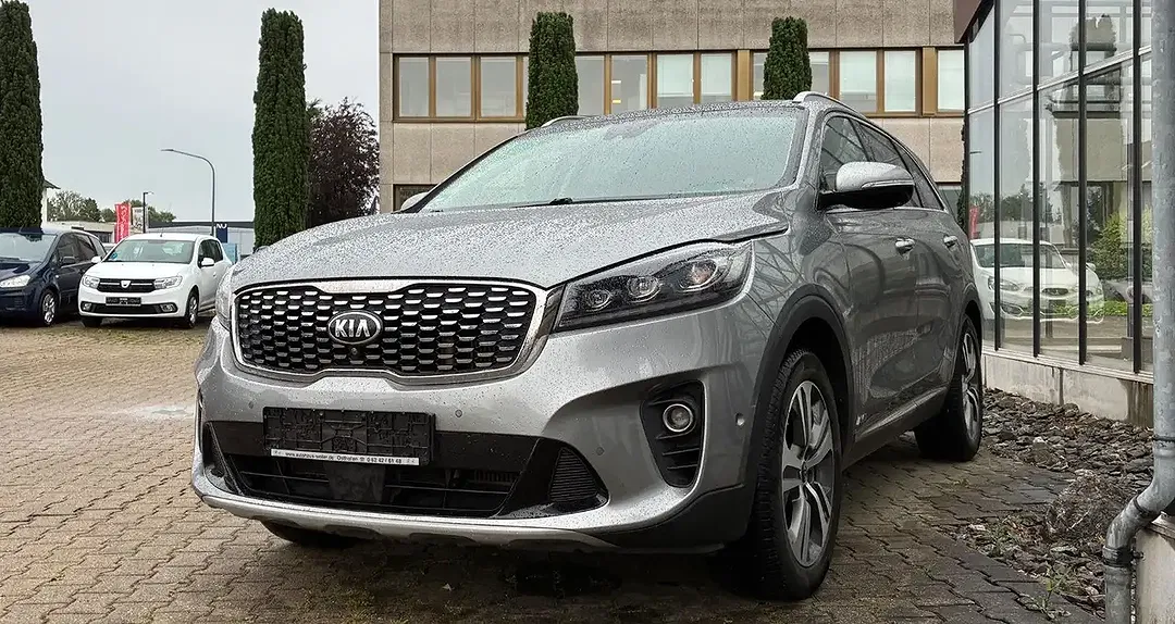Kia Sorento - Thumbnail 4