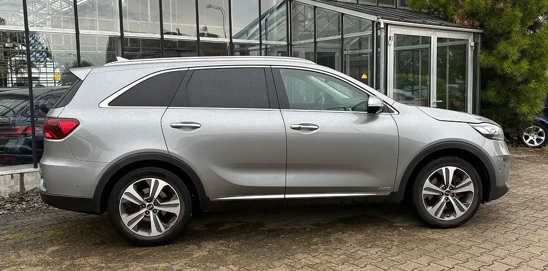Kia Sorento - Thumbnail 7