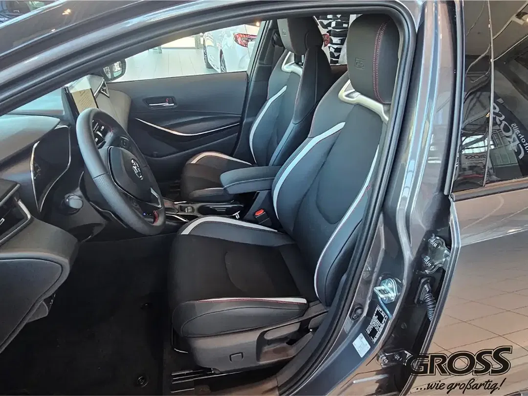 Toyota Corolla - Thumbnail 13