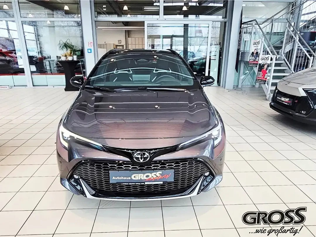 Toyota Corolla - Thumbnail 2
