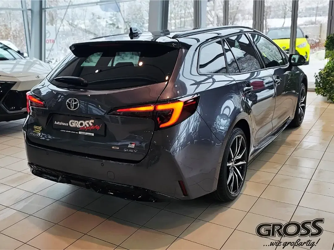 Toyota Corolla - Thumbnail 8