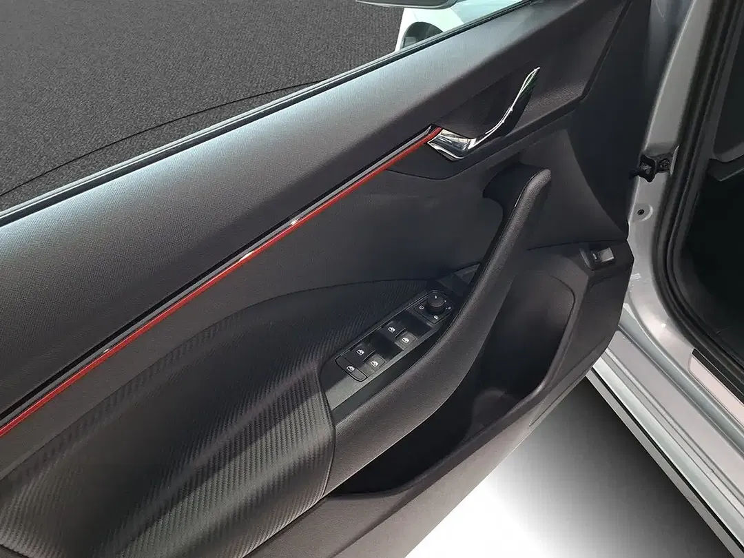 Skoda Kamiq - Thumbnail 8