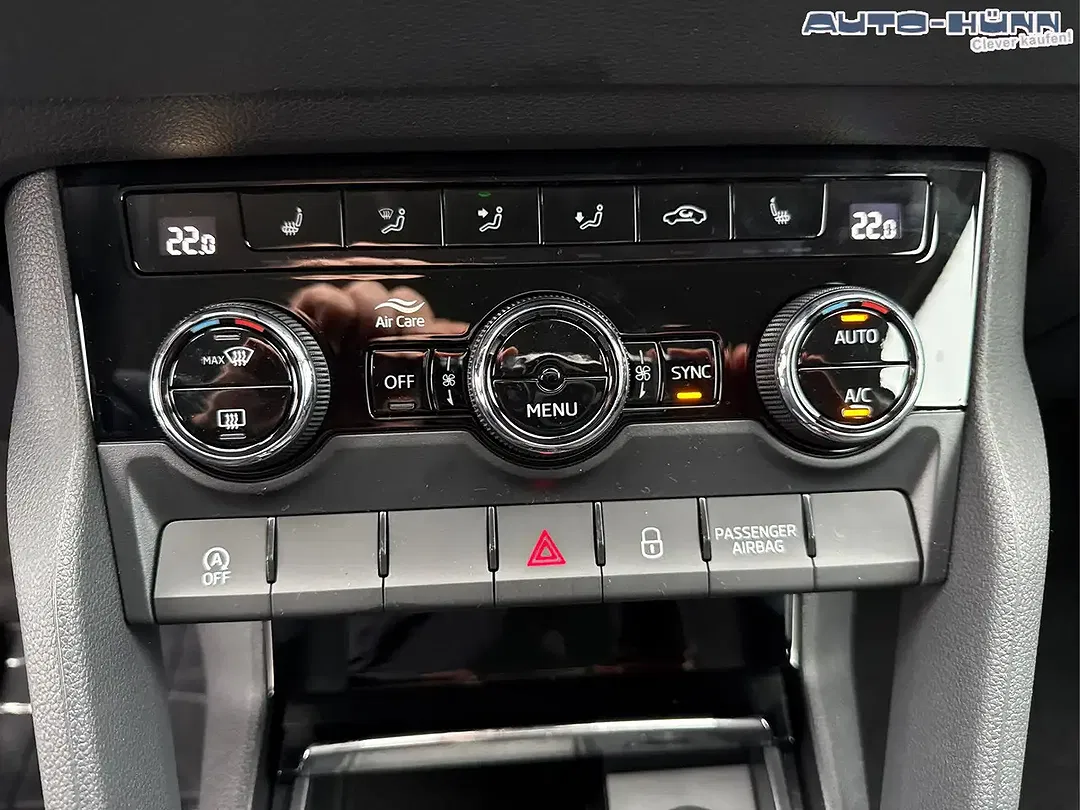 Skoda Karoq - Thumbnail 8