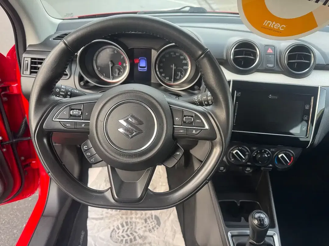 Suzuki Swift - Thumbnail 14