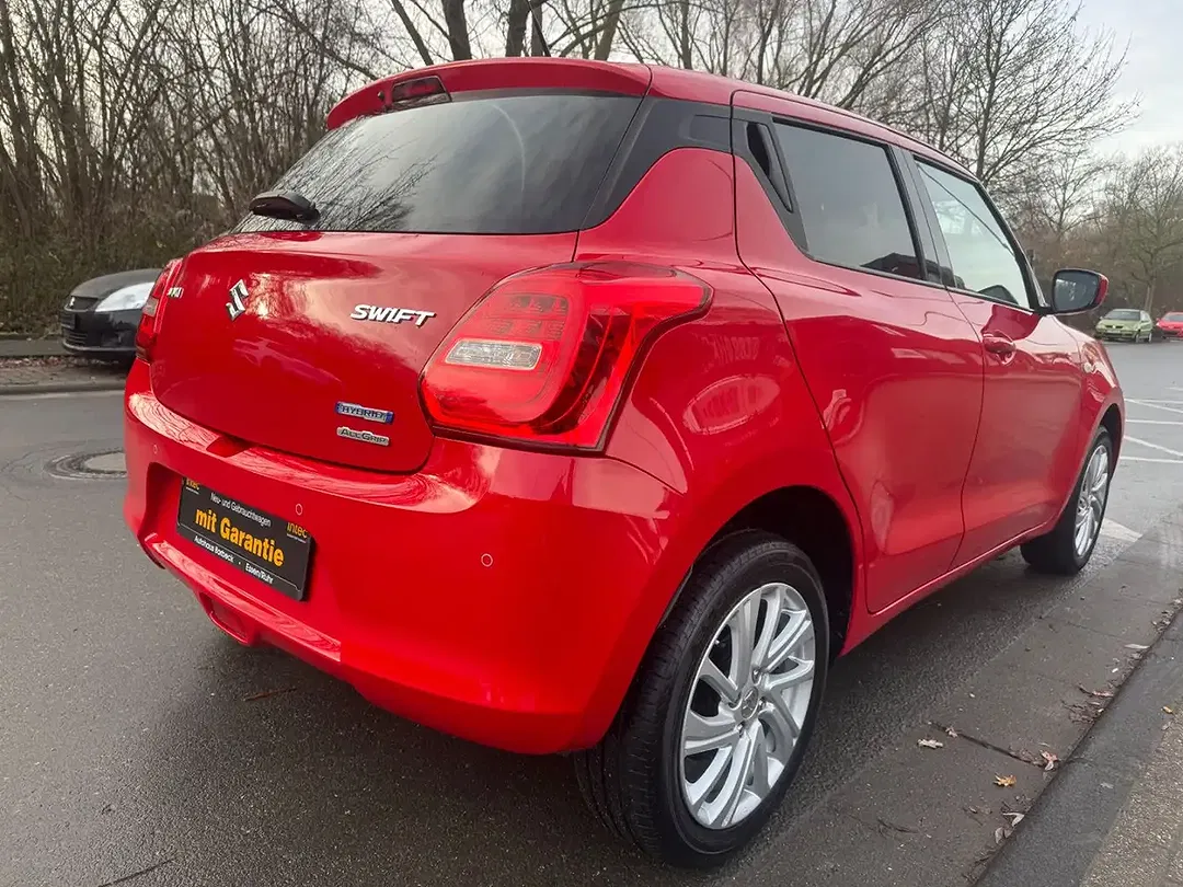 Suzuki Swift - Thumbnail 4