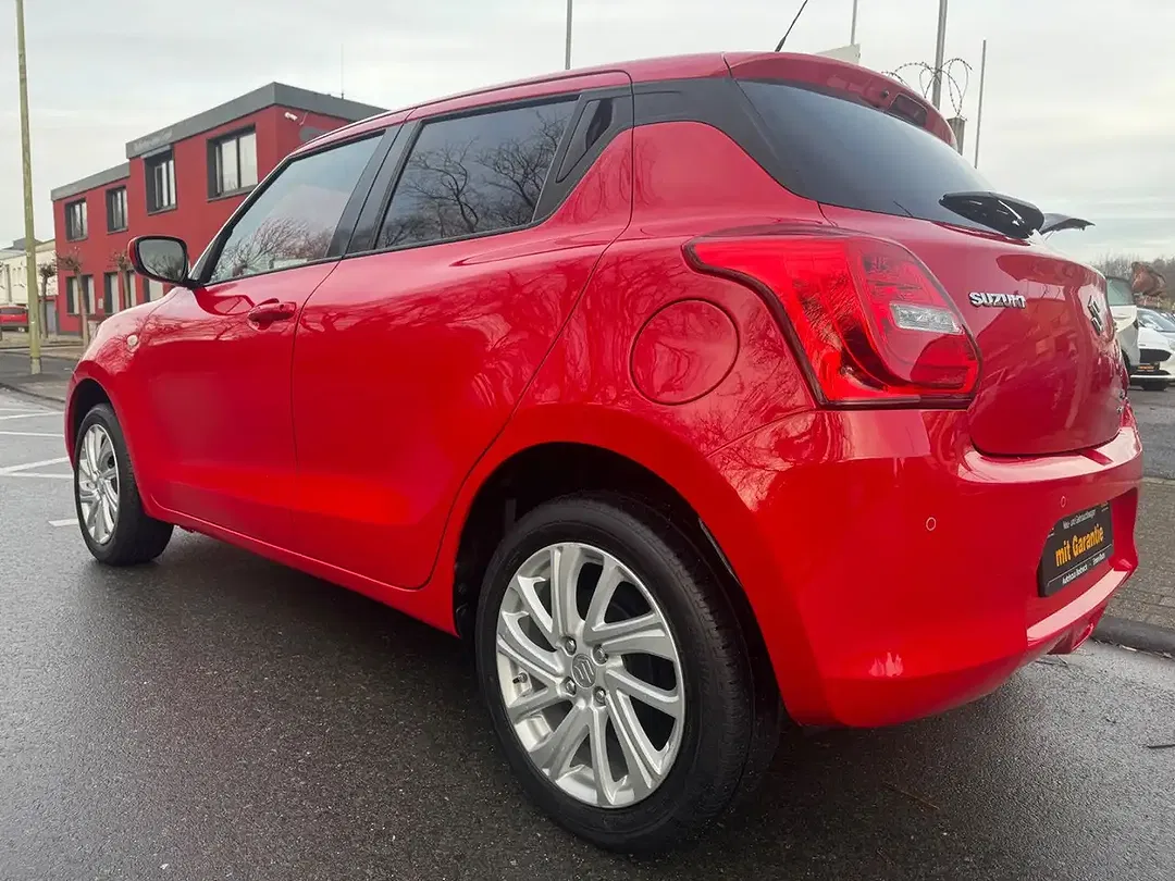 Suzuki Swift - Thumbnail 6