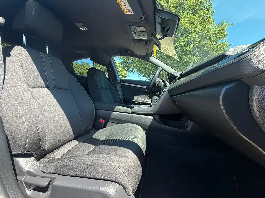 Honda Civic - Thumbnail 11