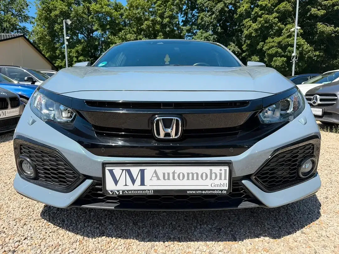 Honda Civic - Thumbnail 2