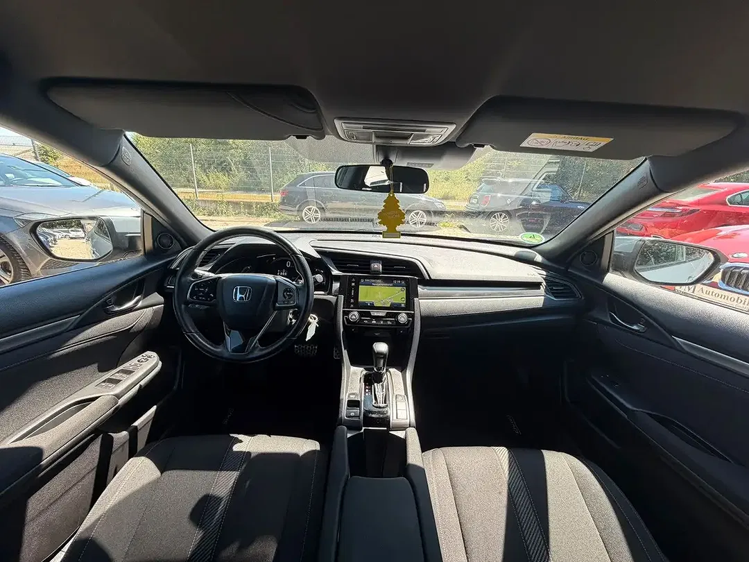 Honda Civic - Thumbnail 7