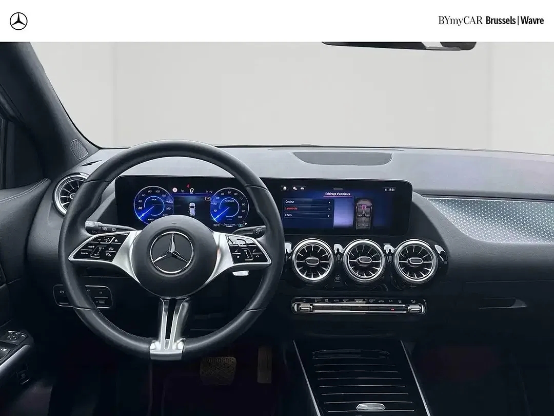 Mercedes-Benz EQA 250 - Thumbnail 10