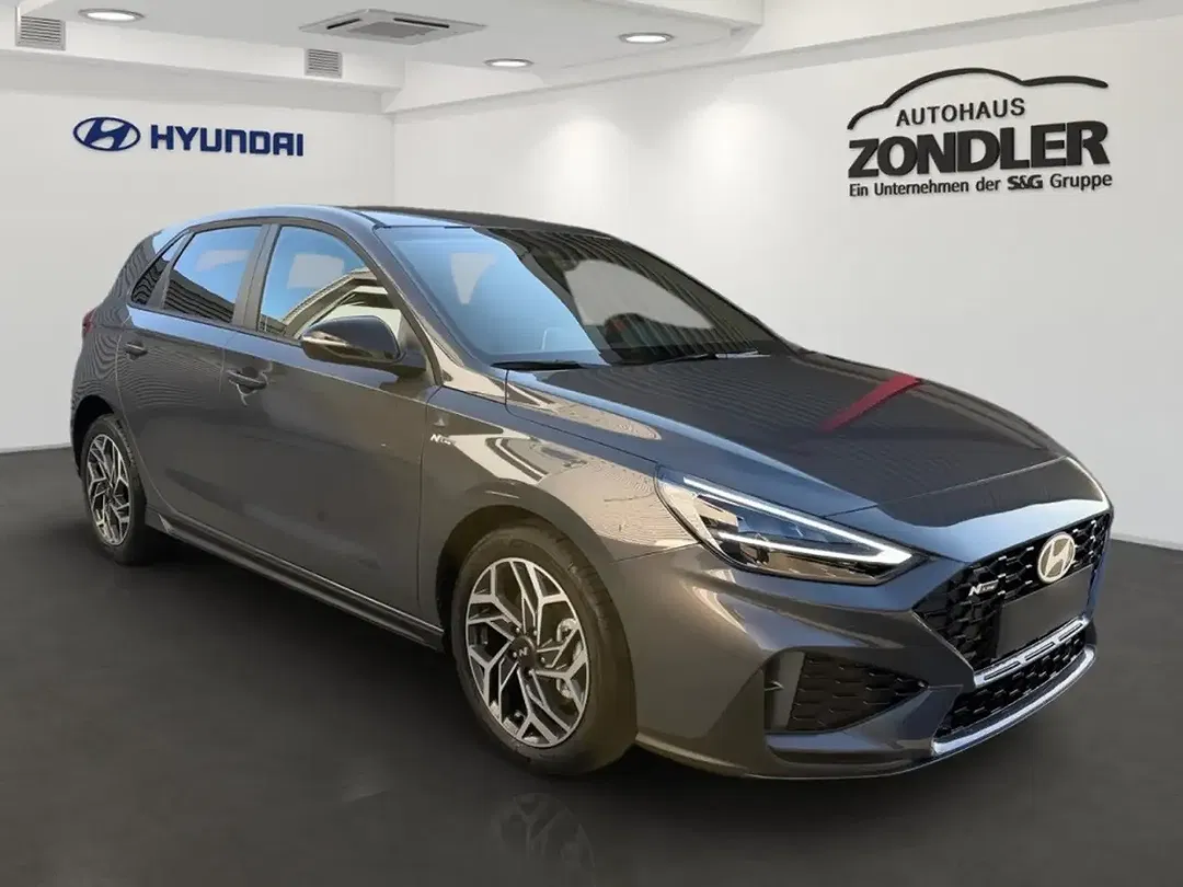 Hyundai i30 - Thumbnail 2