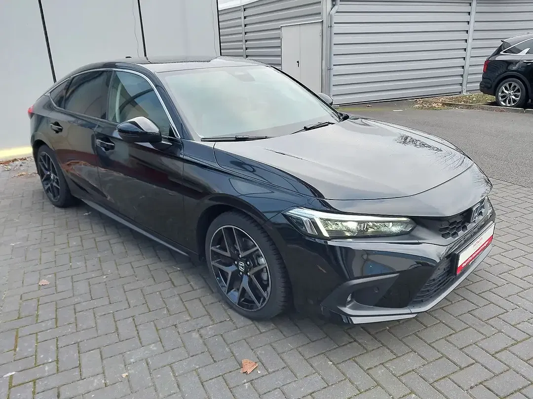 Honda Civic - Thumbnail 4
