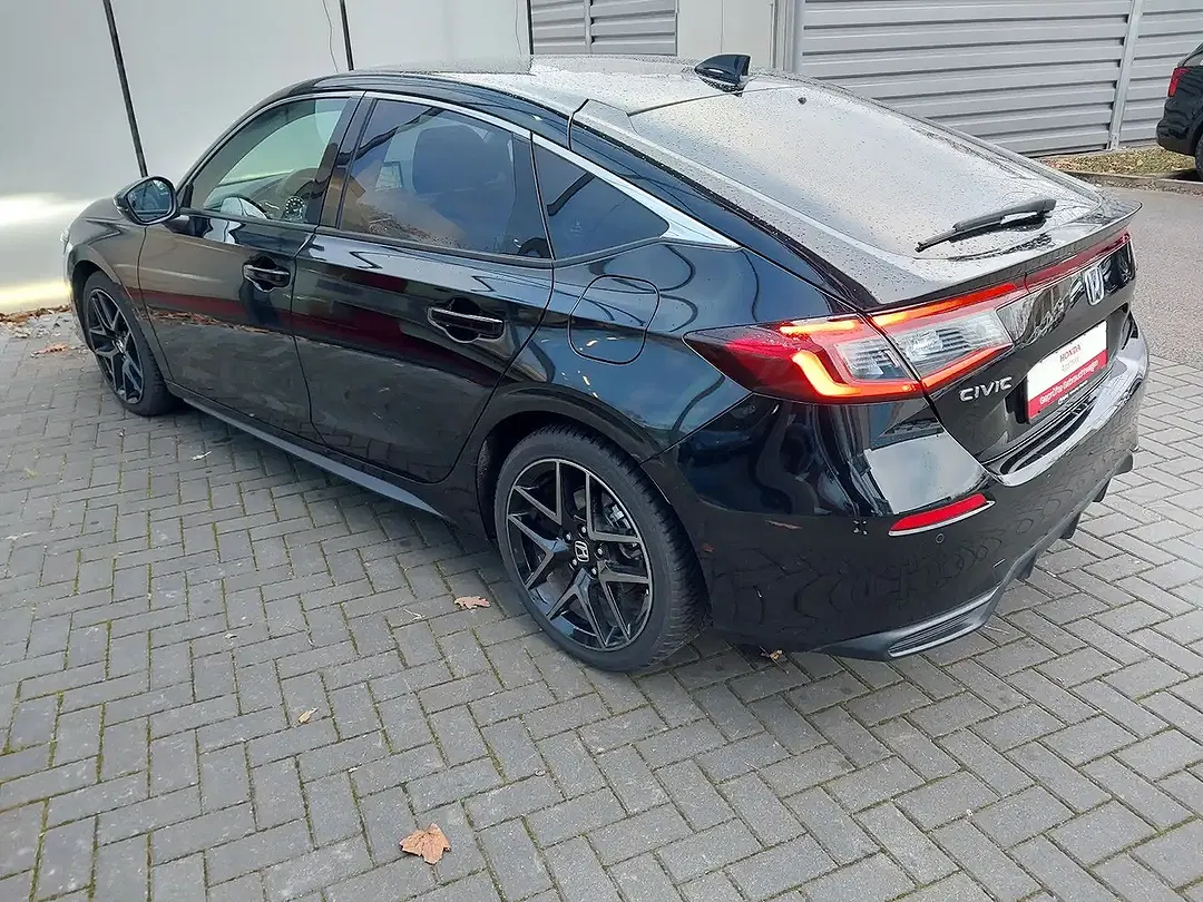 Honda Civic - Thumbnail 8