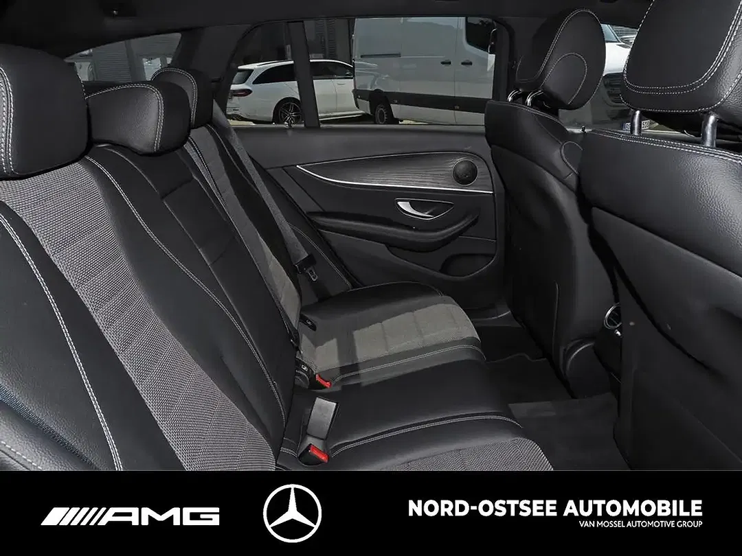 Mercedes-Benz E 200 - Thumbnail 13