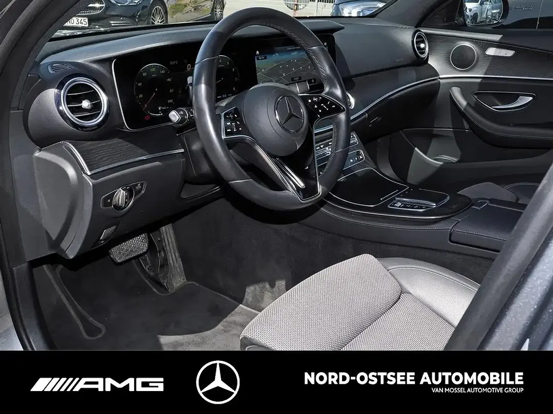 Mercedes-Benz E 200 - Thumbnail 7