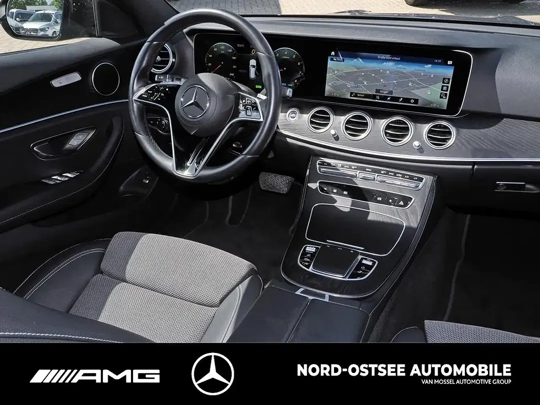 Mercedes-Benz E 200 - Thumbnail 9