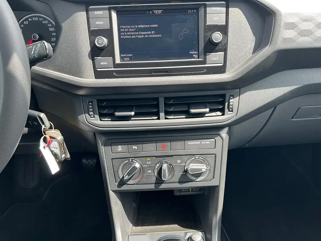 Volkswagen T-Cross - Thumbnail 8