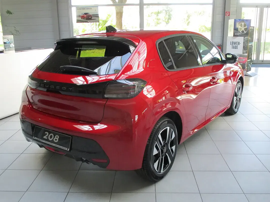 Peugeot 208 - Thumbnail 5