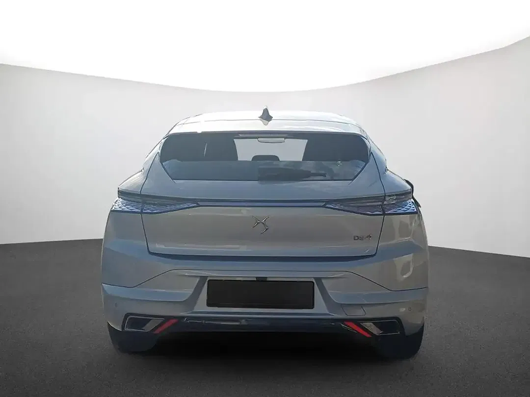 DS Automobiles DS 4 - Thumbnail 2