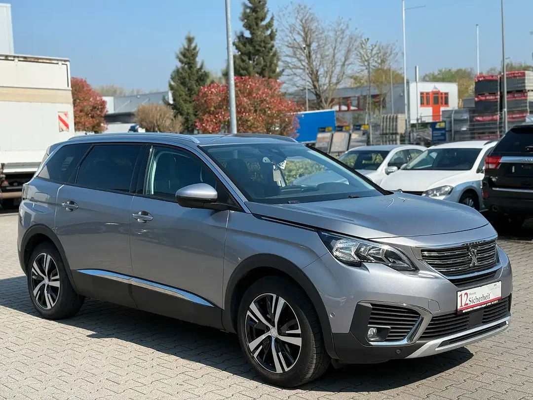 Peugeot 5008 - Afbeelding 1