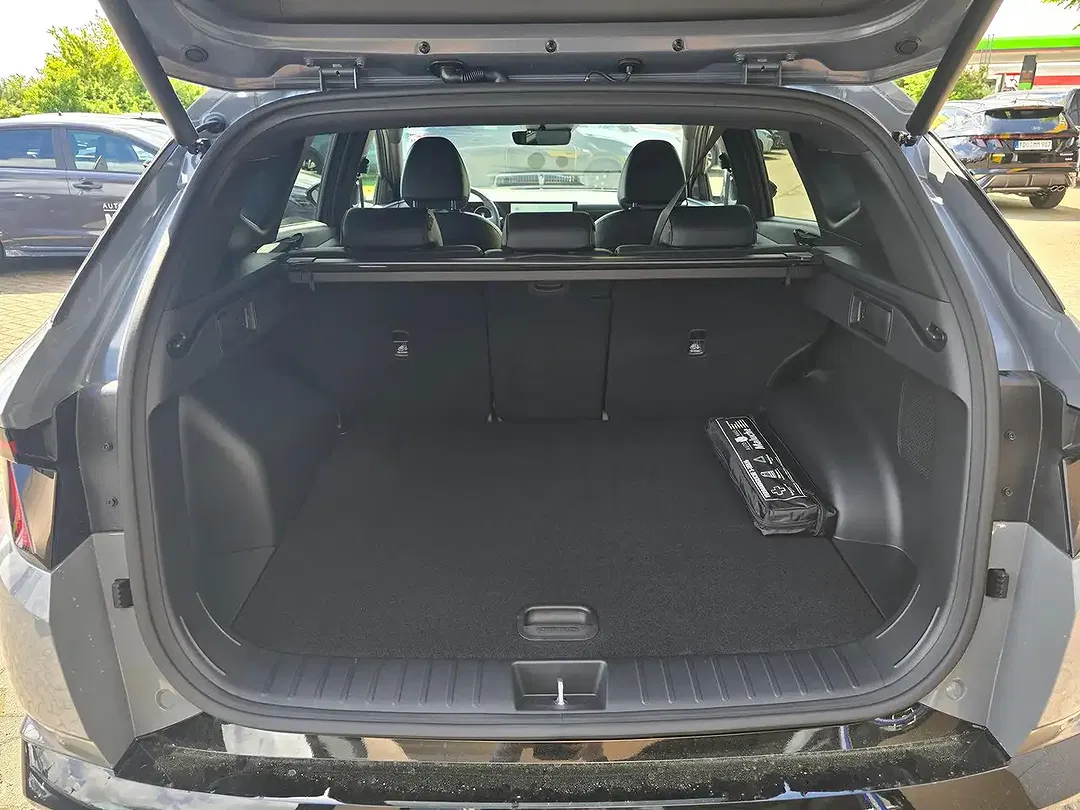 Hyundai TUCSON - Thumbnail 9