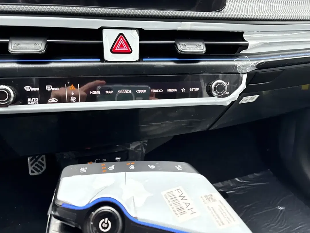 Kia EV6 - Thumbnail 15