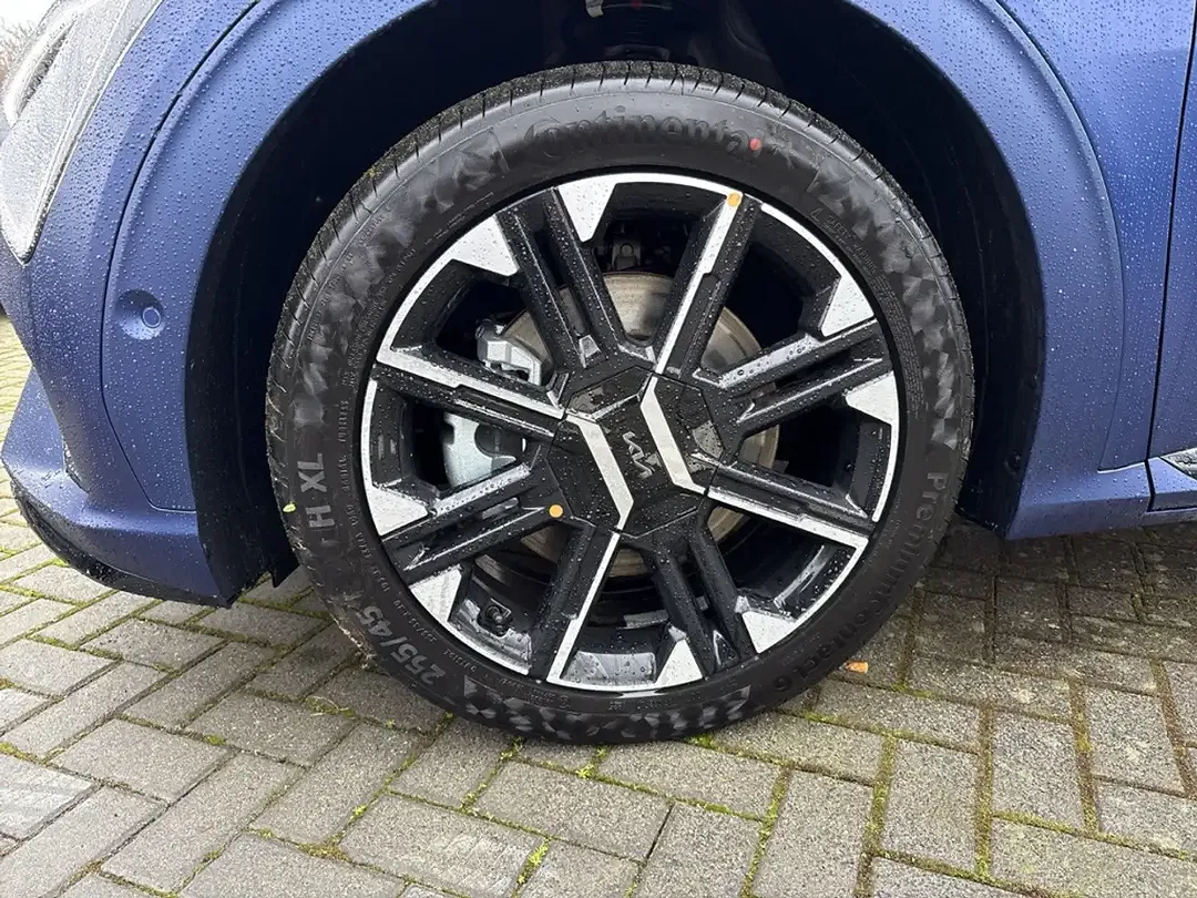 Kia EV6 - Thumbnail 6