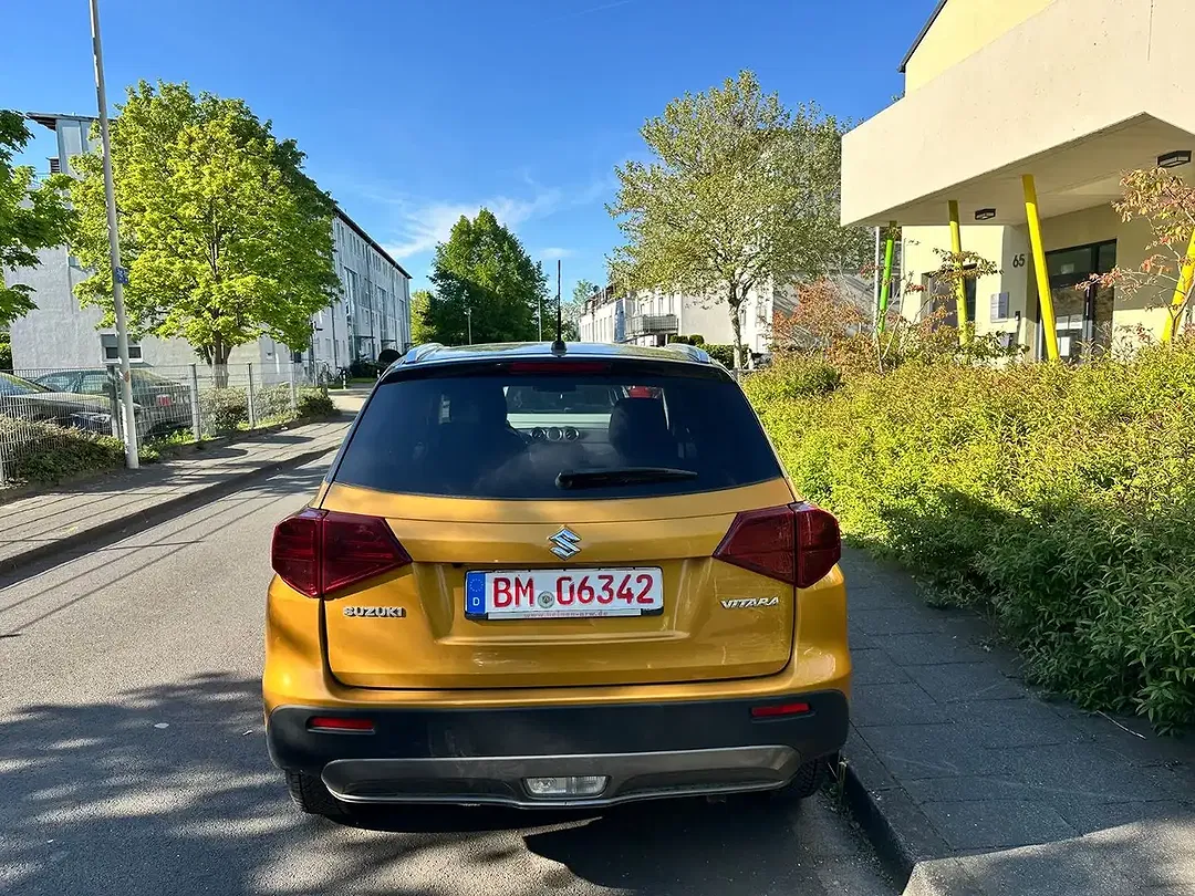 Suzuki Vitara - Thumbnail 5