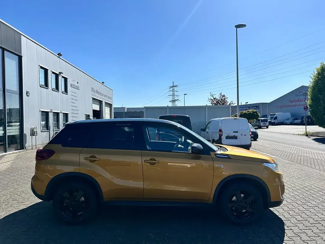 Suzuki Vitara - Thumbnail 6