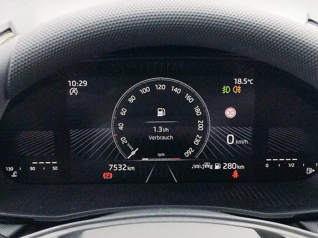 Skoda Fabia - Thumbnail 11