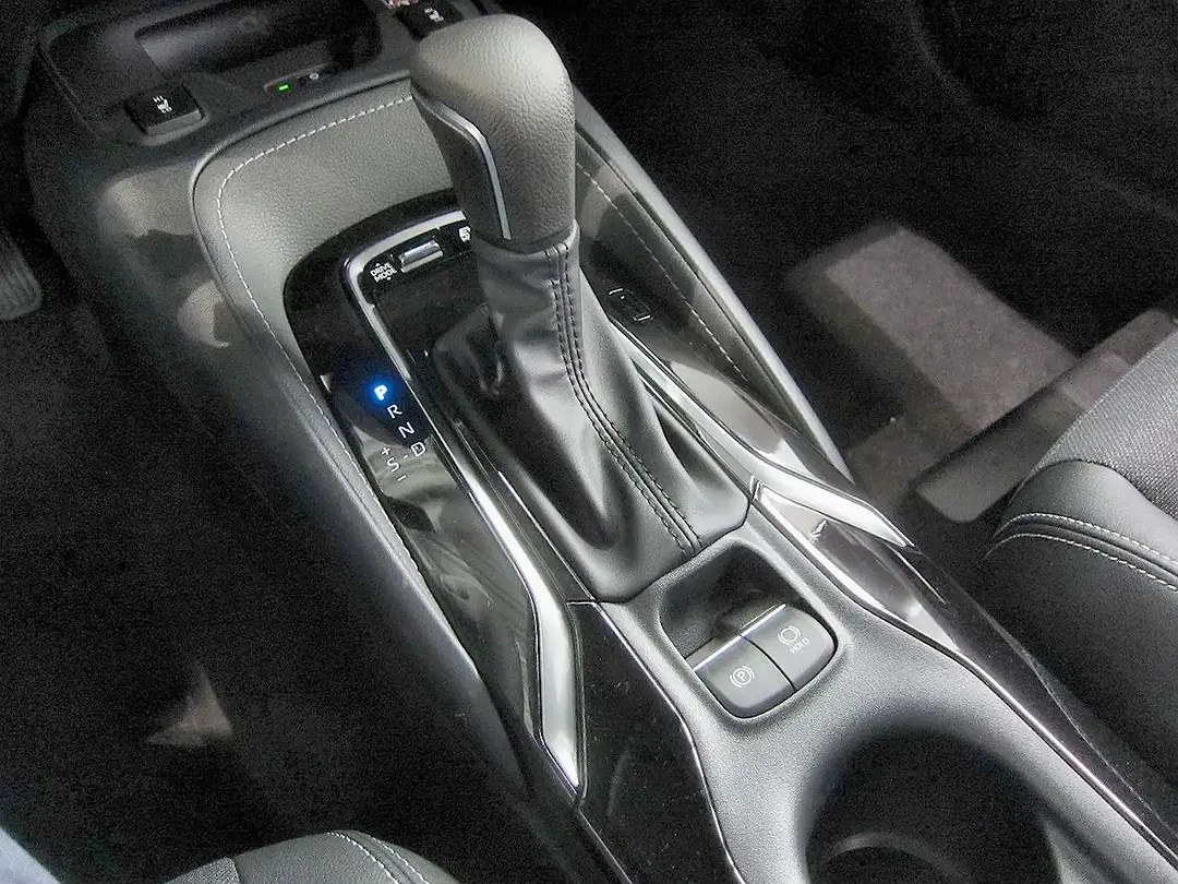 Toyota Corolla - Thumbnail 13