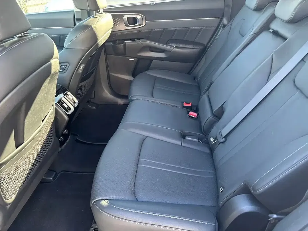 Kia Sorento - Thumbnail 13