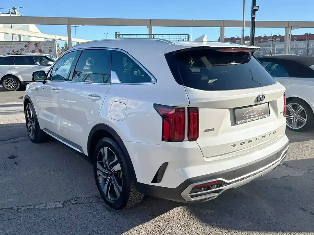 Kia Sorento - Thumbnail 5