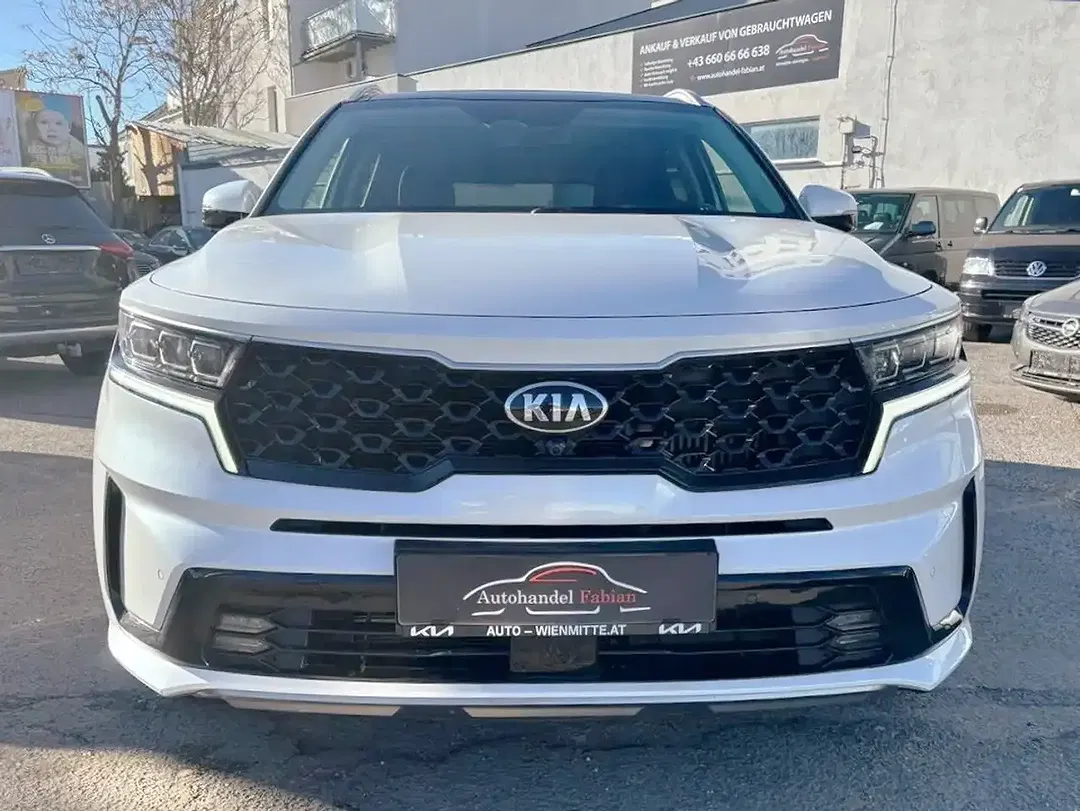 Kia Sorento - Thumbnail 8