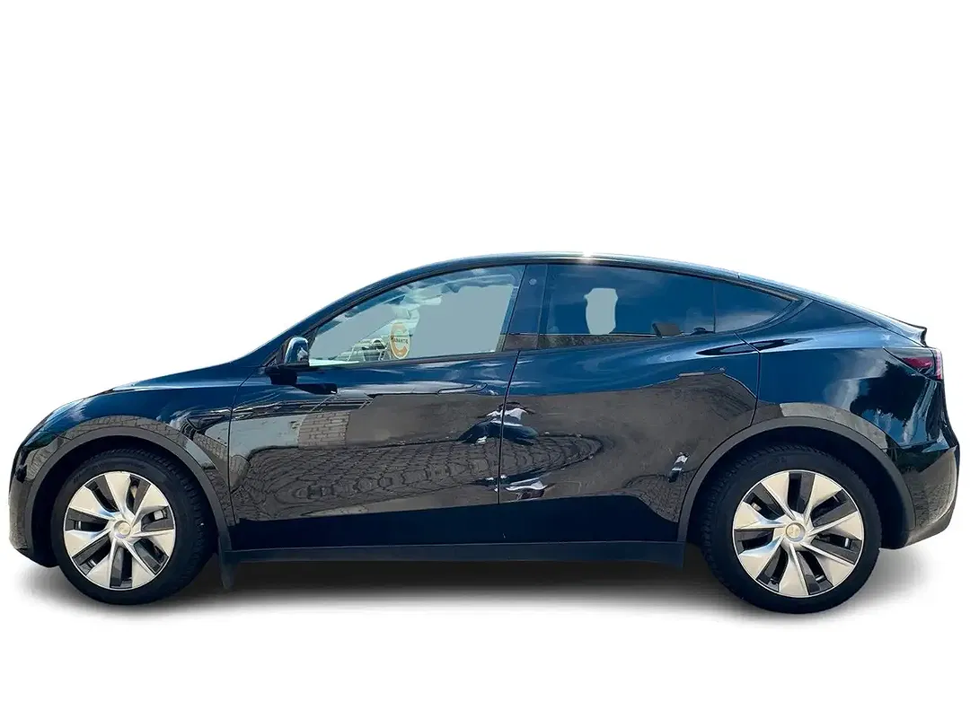 Tesla Model Y - Thumbnail 10