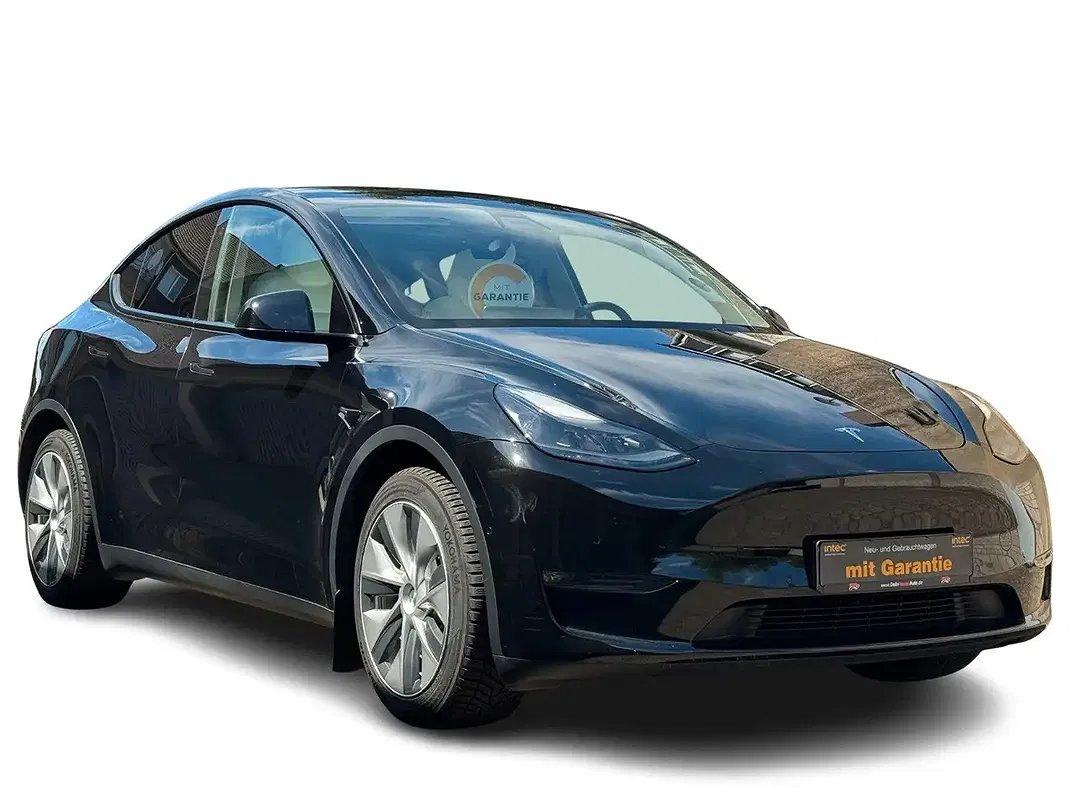 Tesla Model Y - Thumbnail 4