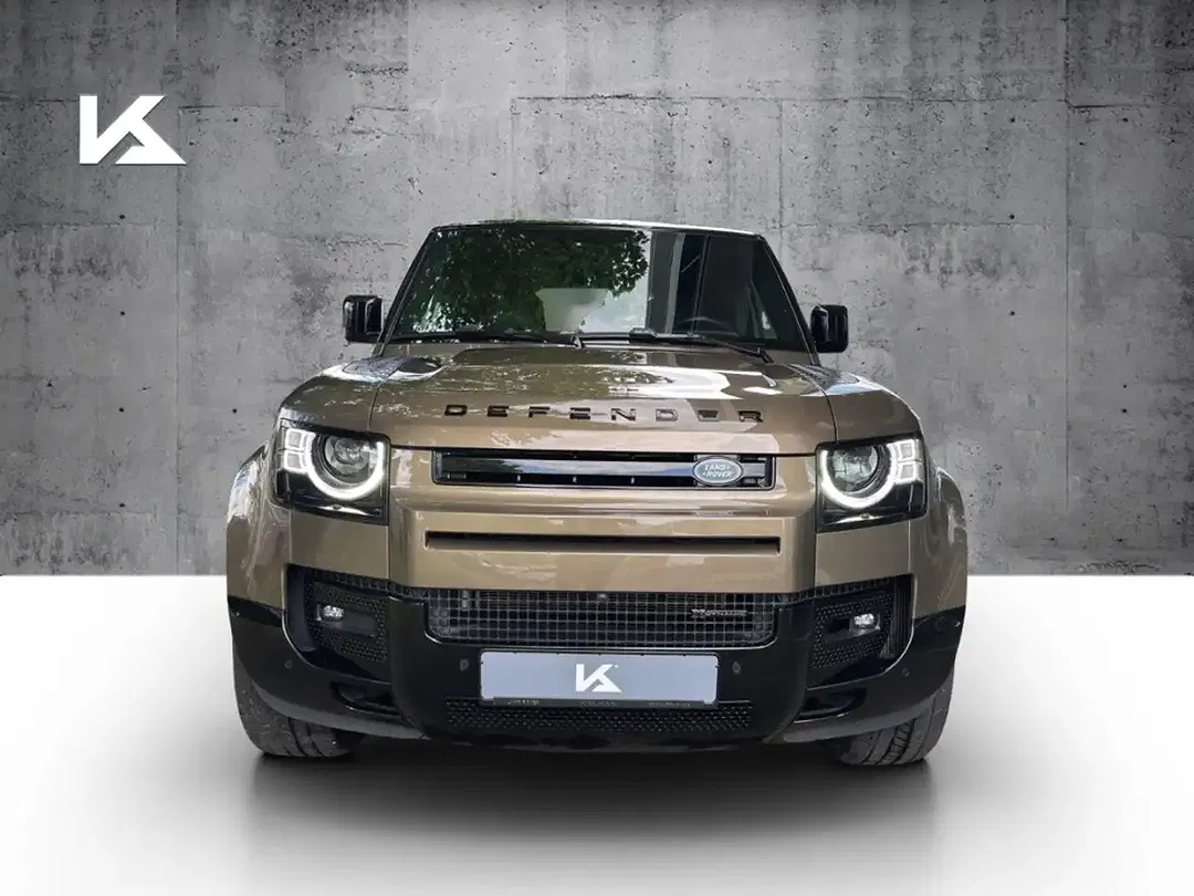 Land Rover Defender - Thumbnail 6