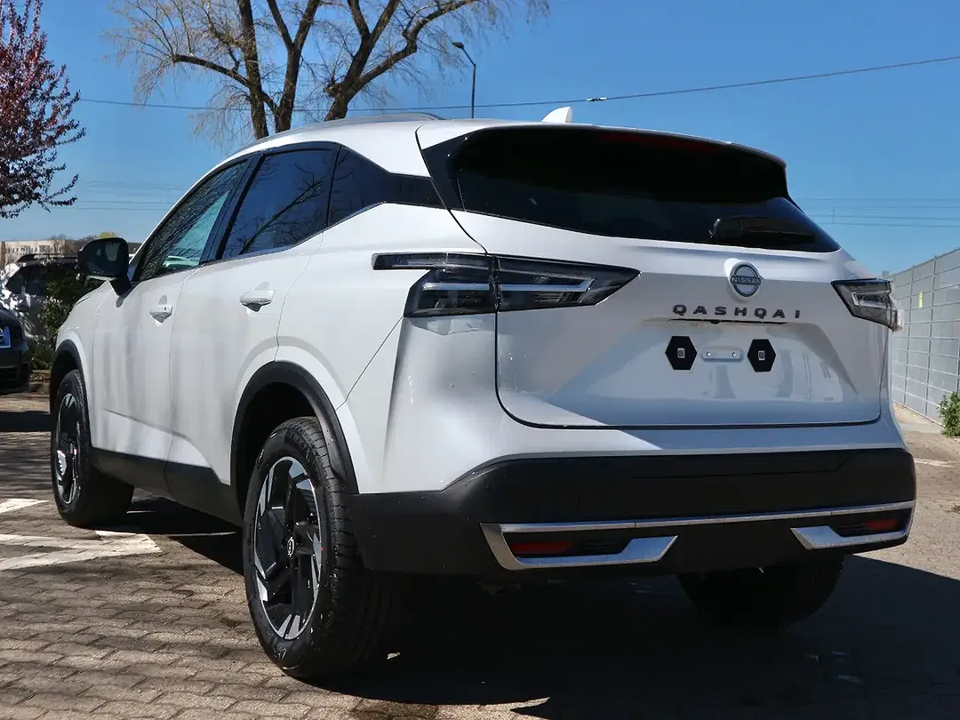 Nissan Qashqai - Thumbnail 4