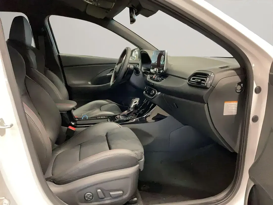 Hyundai i30 - Thumbnail 14