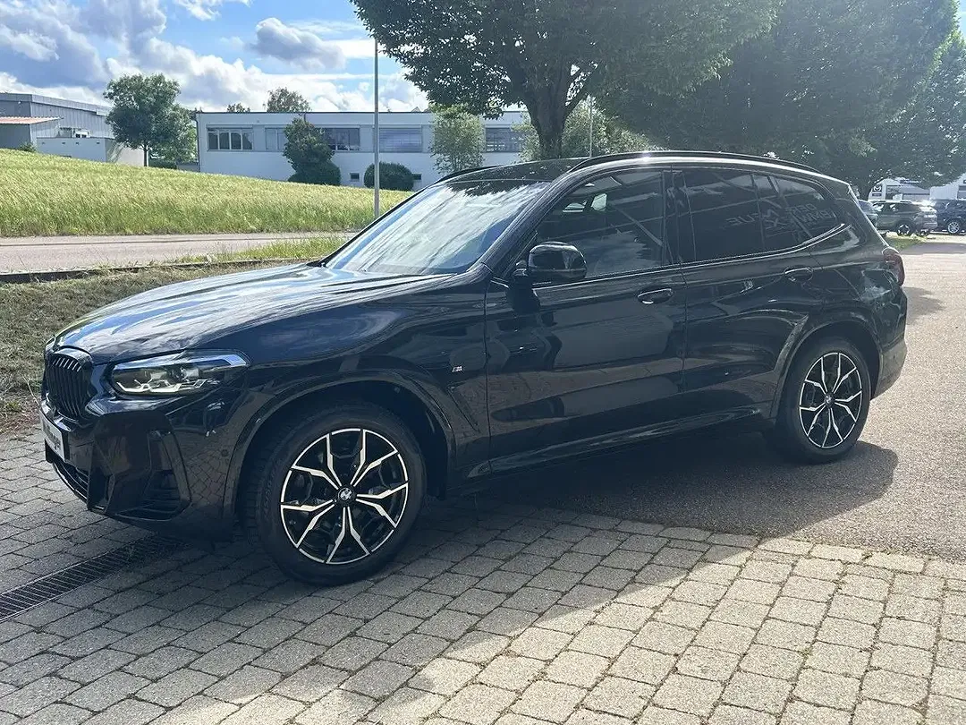 BMW X3 - Thumbnail 2