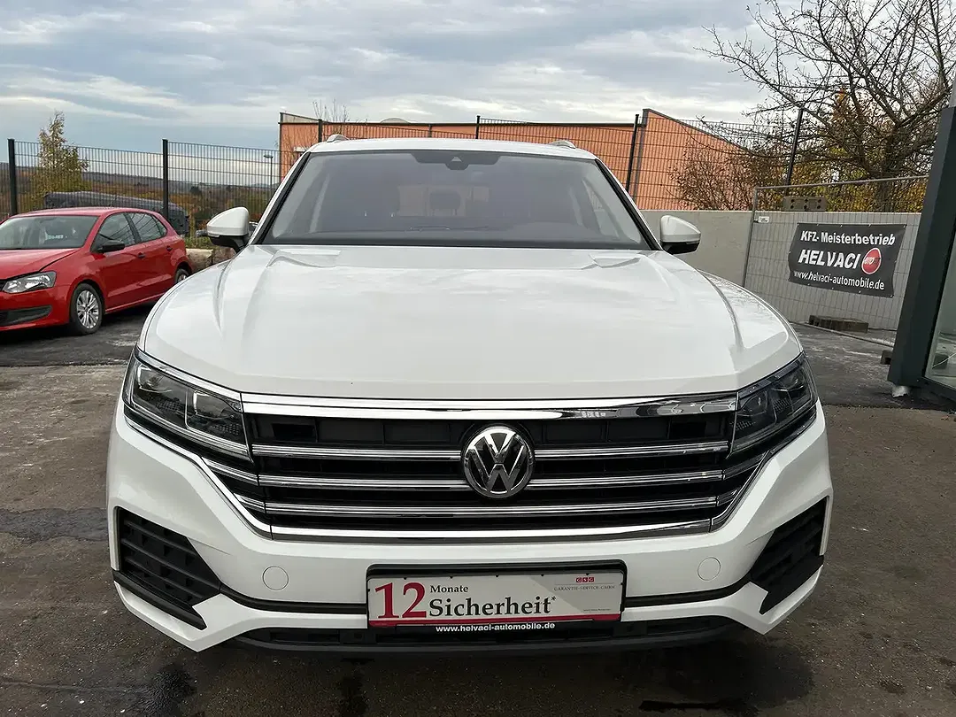 Volkswagen Touareg - Thumbnail 2