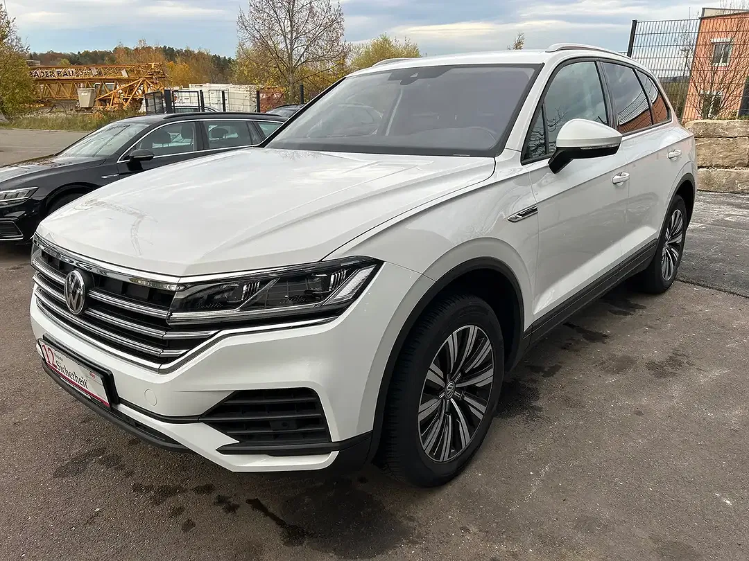 Volkswagen Touareg - Thumbnail 4